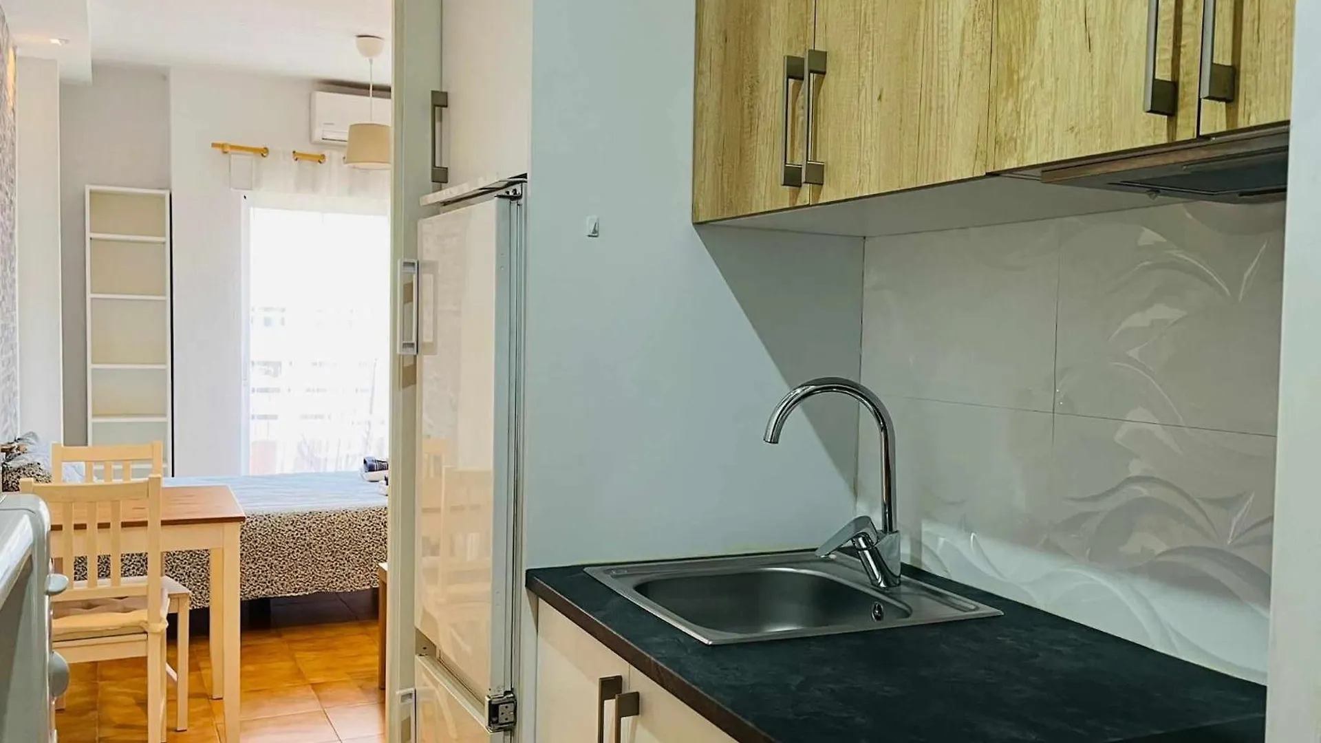 Neptuno Trip Torremolinos Apartman